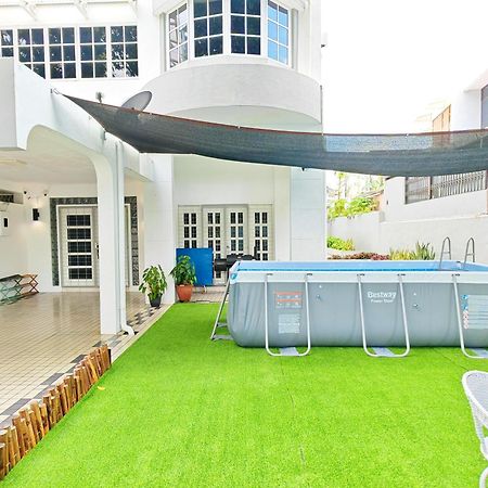 527 Beachhouse L 5 Bedroom With Swimming Pool - 3Min Walk To The Beach Tanjung Bungah (Penang) Exterior foto