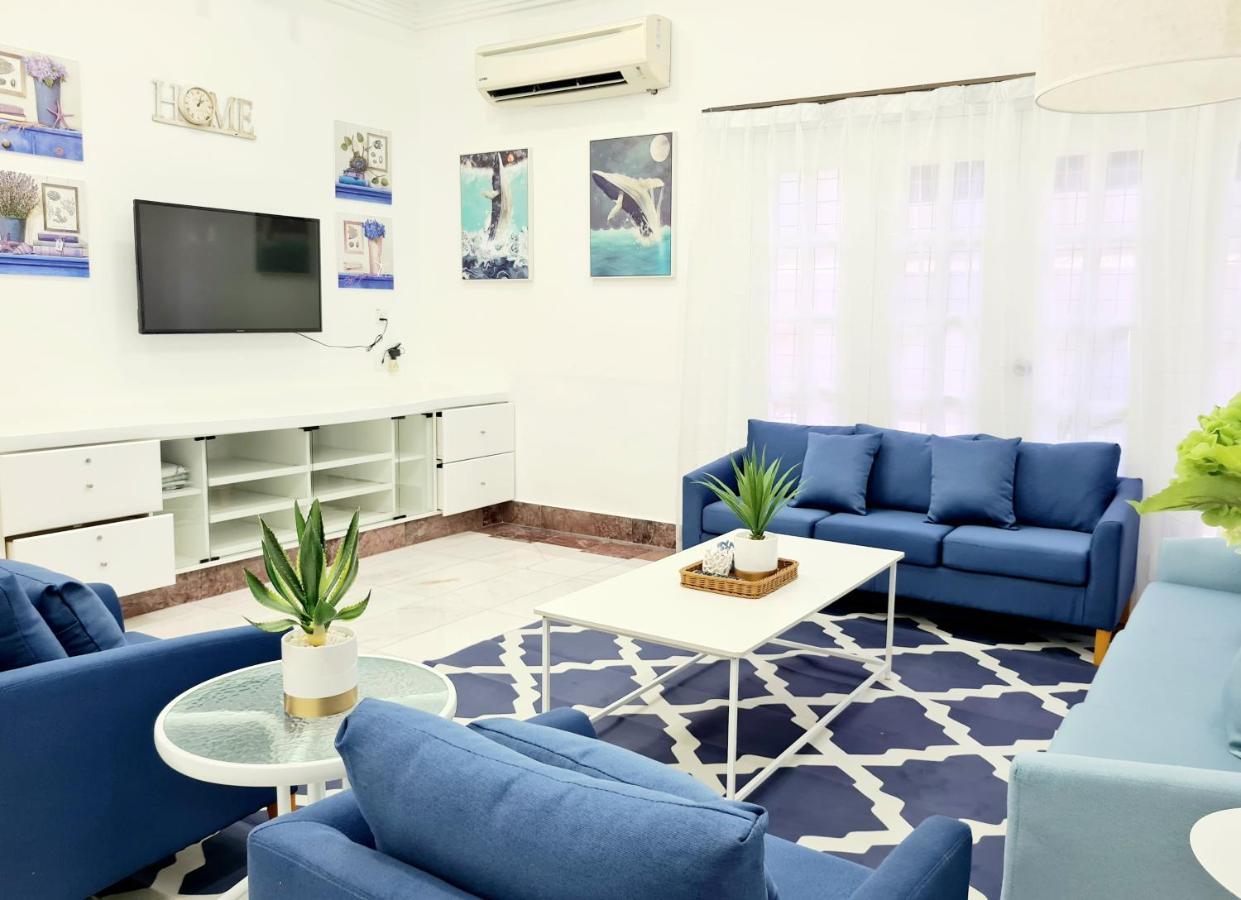 527 Beachhouse L 5 Bedroom With Swimming Pool - 3Min Walk To The Beach Tanjung Bungah (Penang) Exterior foto