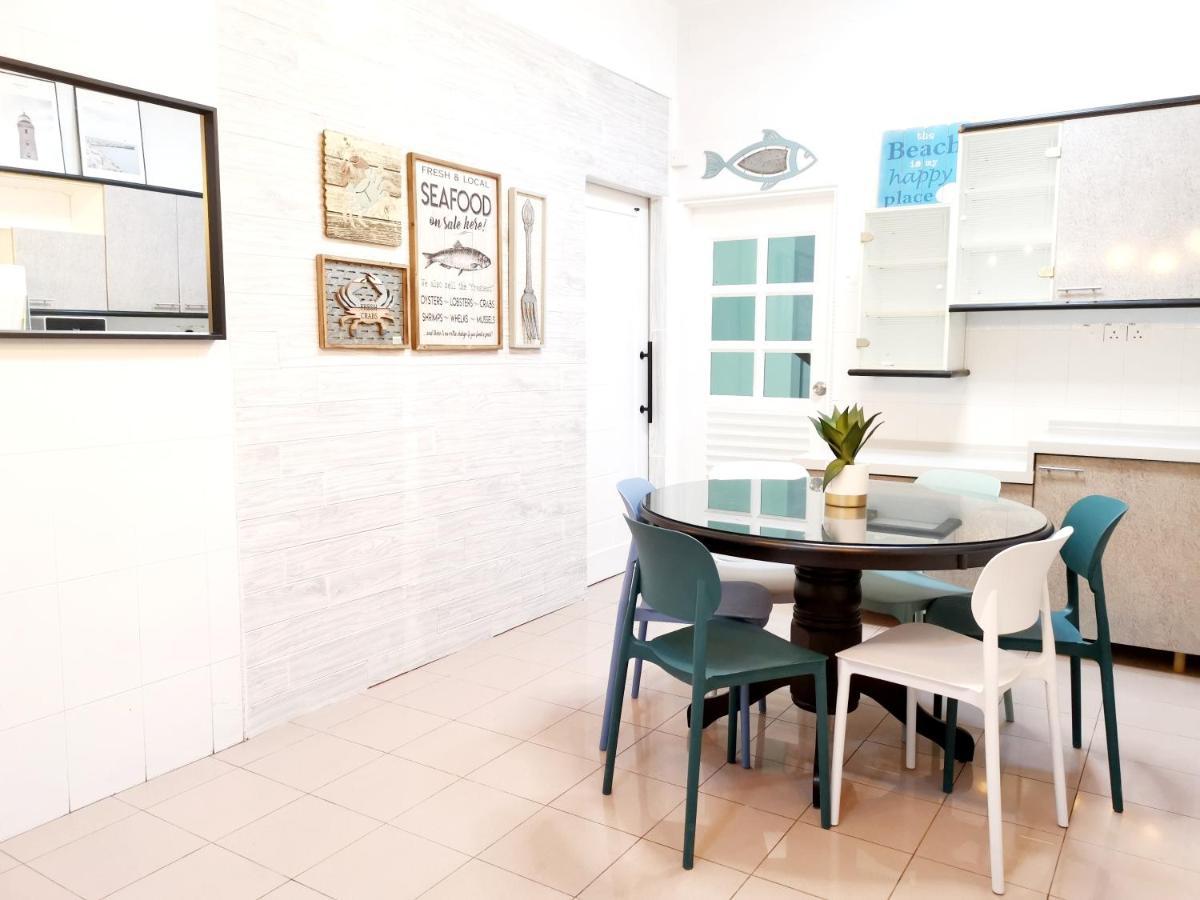 527 Beachhouse L 5 Bedroom With Swimming Pool - 3Min Walk To The Beach Tanjung Bungah (Penang) Exterior foto