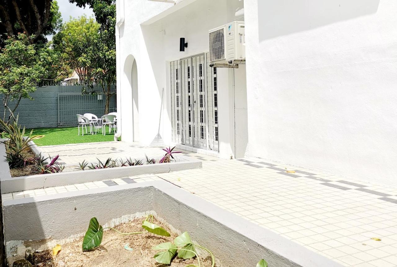 527 Beachhouse L 5 Bedroom With Swimming Pool - 3Min Walk To The Beach Tanjung Bungah (Penang) Exterior foto