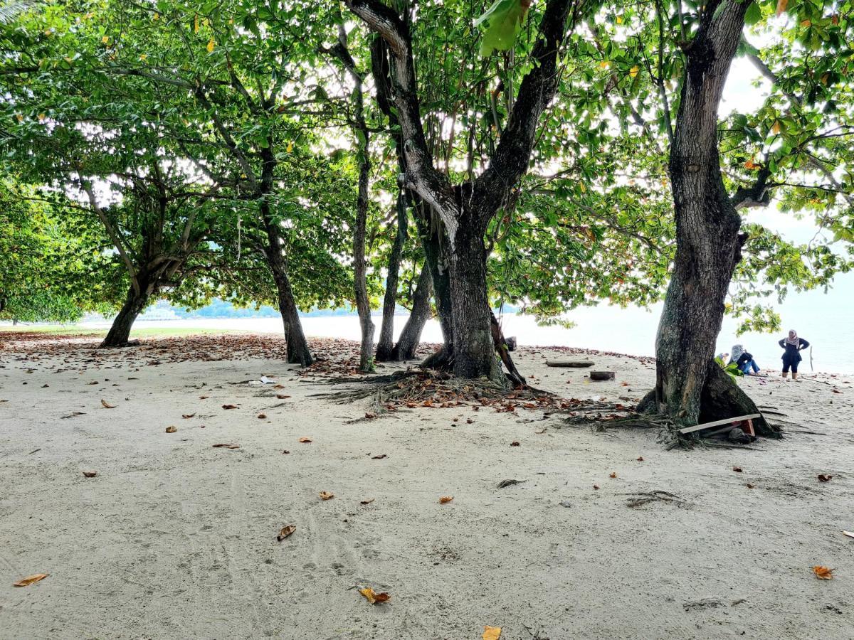 527 Beachhouse L 5 Bedroom With Swimming Pool - 3Min Walk To The Beach Tanjung Bungah (Penang) Exterior foto