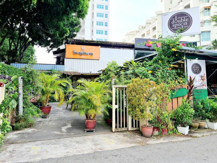 527 Beachhouse L 5 Bedroom With Swimming Pool - 3Min Walk To The Beach Tanjung Bungah (Penang) Exterior foto